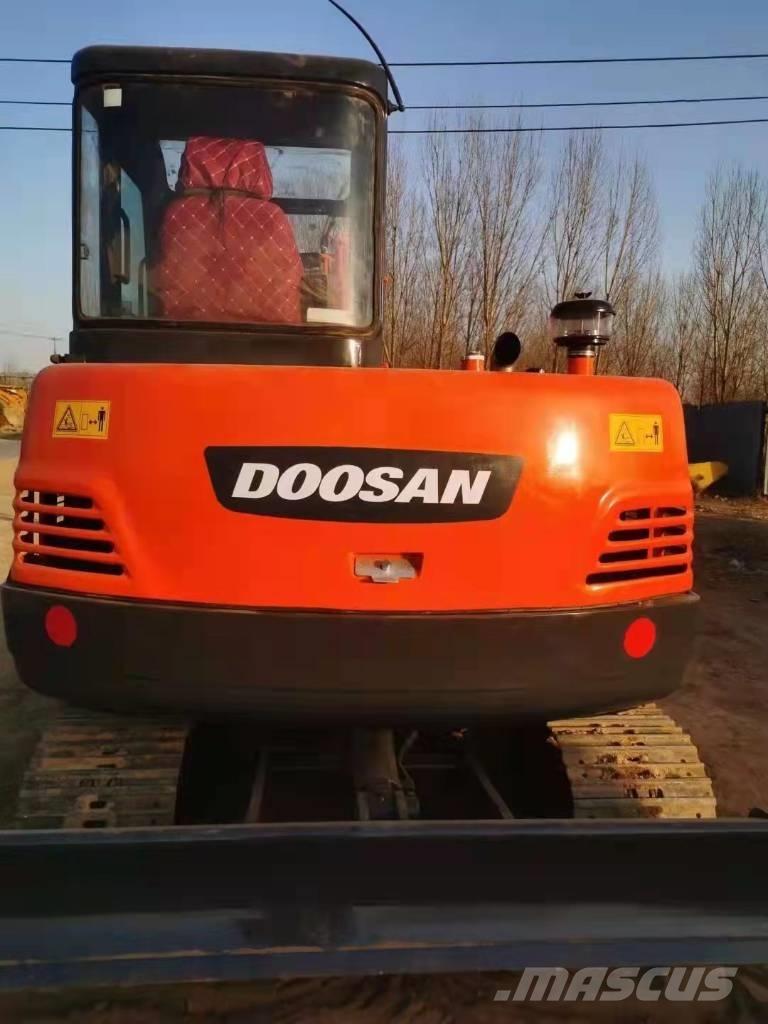 Doosan DH55 Mini kotrók < 7t
