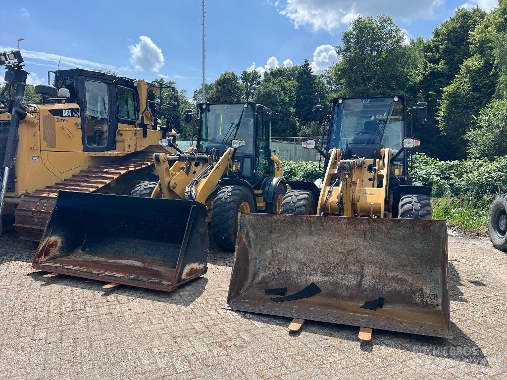 CAT 908M - 908 M Gumikerekes homlokrakodók