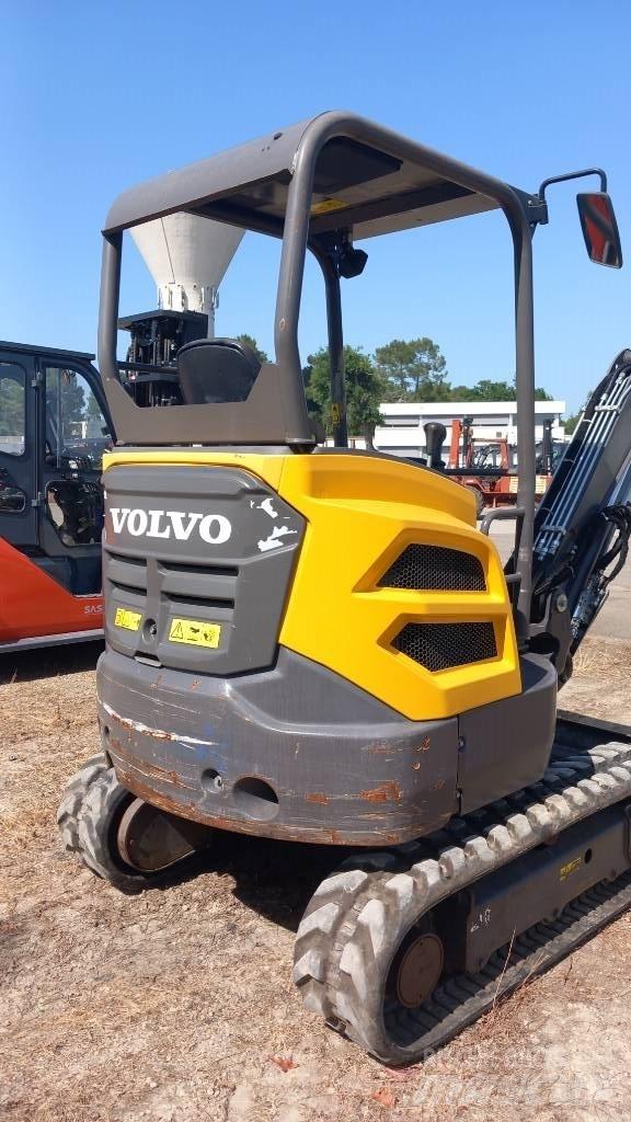 Volvo EC 27 D Mini kotrók < 7t