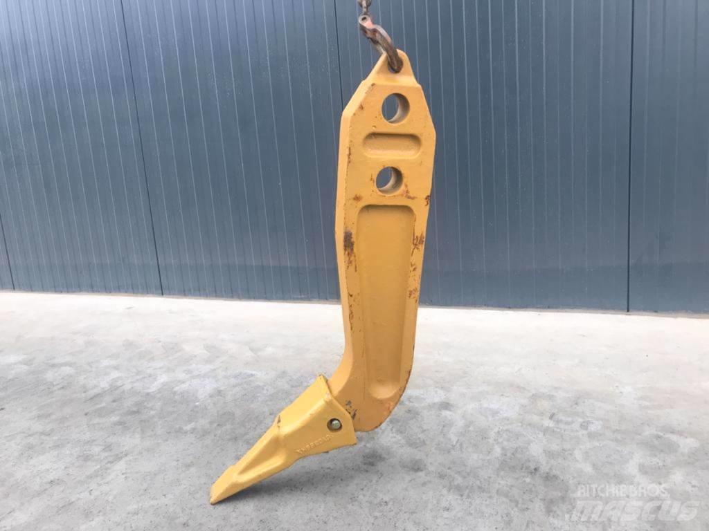 Komatsu D61 Shank Réthasogatók