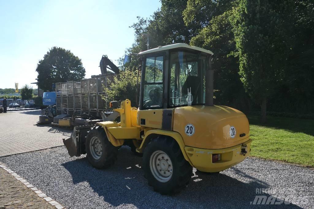 Volvo L 30 Z Gumikerekes homlokrakodók