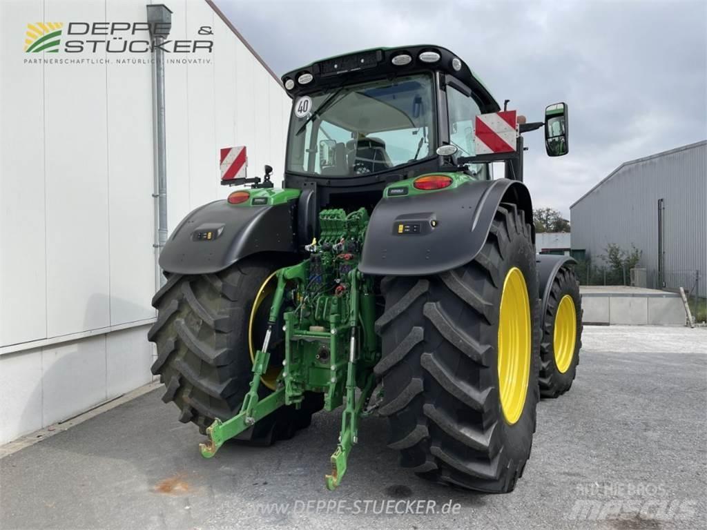 John Deere 6230R Traktorok