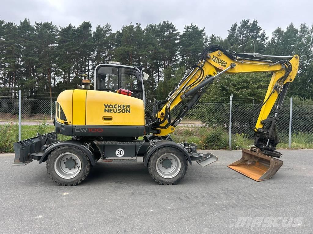 Wacker Neuson EW100 Gumikerekes kotrók