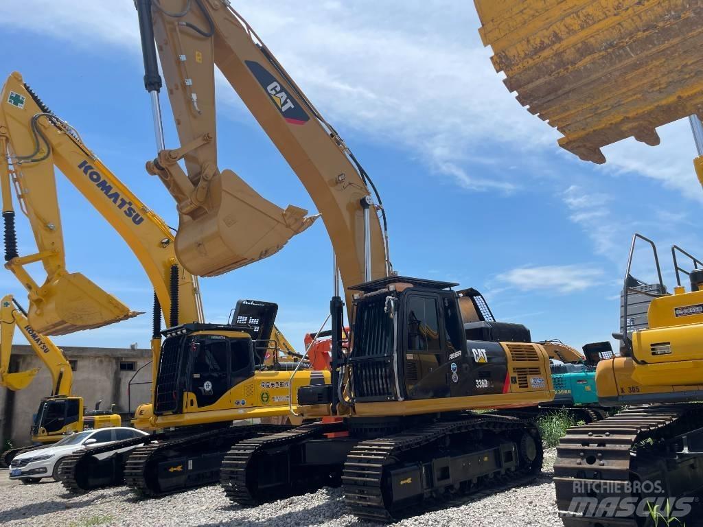 CAT 336 Lánctalpas kotrók