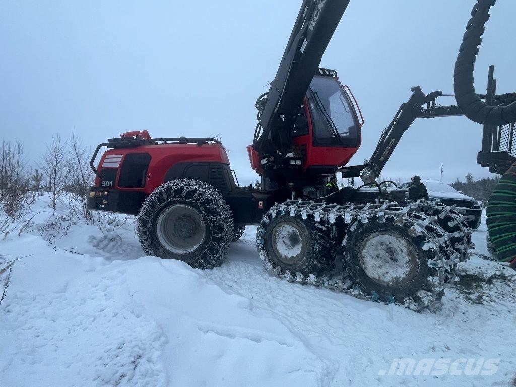 Komatsu 901 Betakarítók