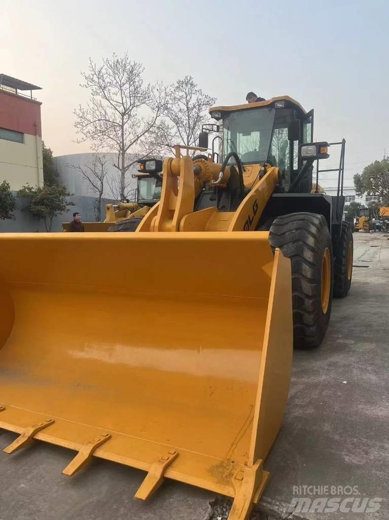 SDLG 958L Gumikerekes homlokrakodók