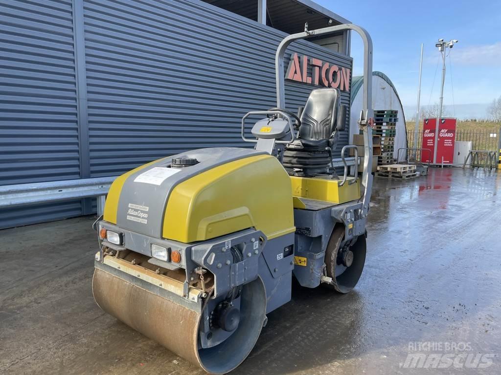 Dynapac CC1200 Ikerdobos hengerek