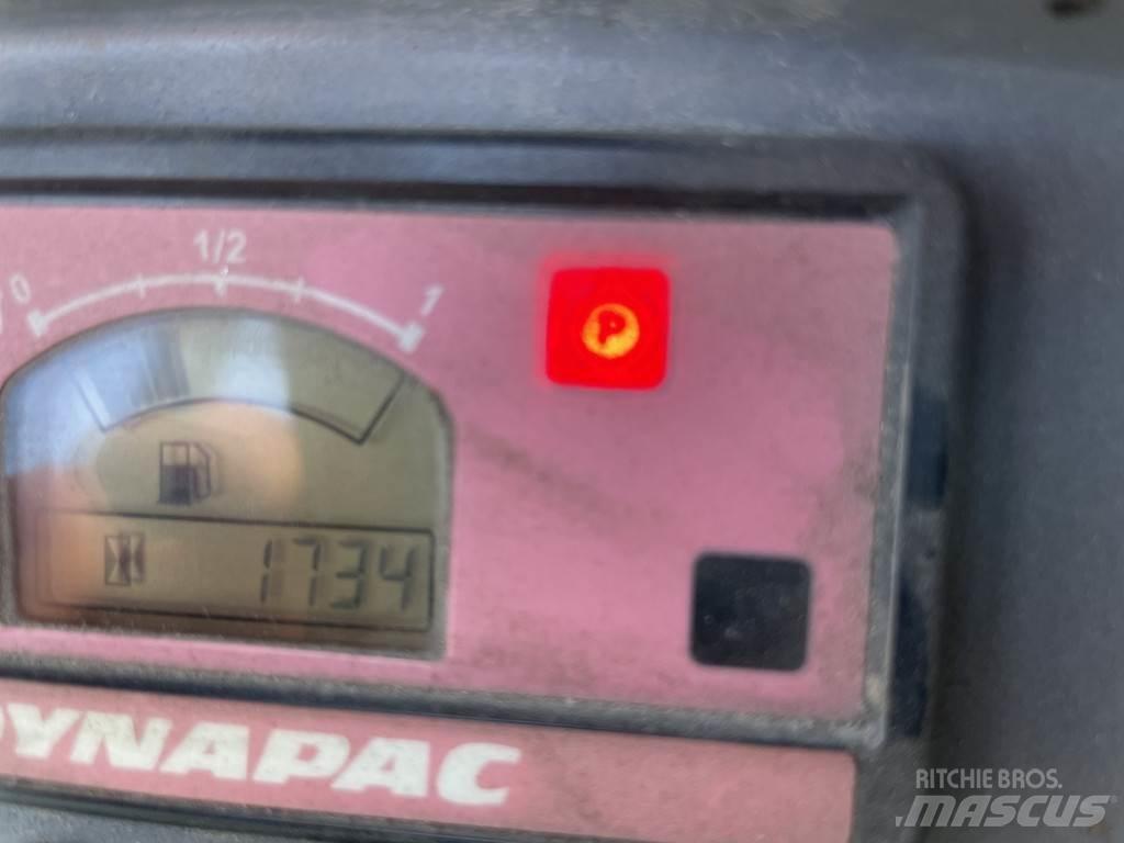 Dynapac CC1200 Ikerdobos hengerek