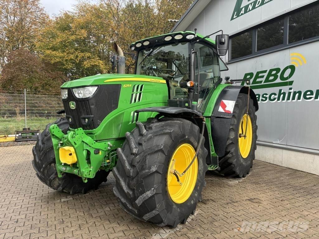 John Deere 6215R Traktorok