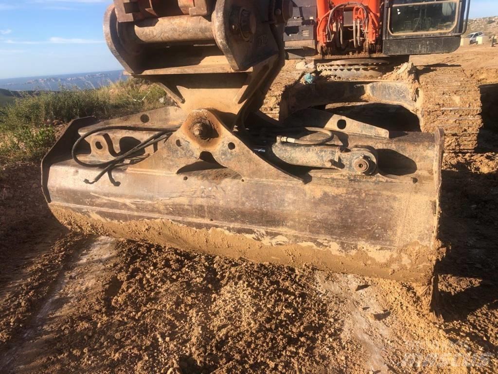 Hitachi ZX350LCN-6 Lánctalpas kotrók