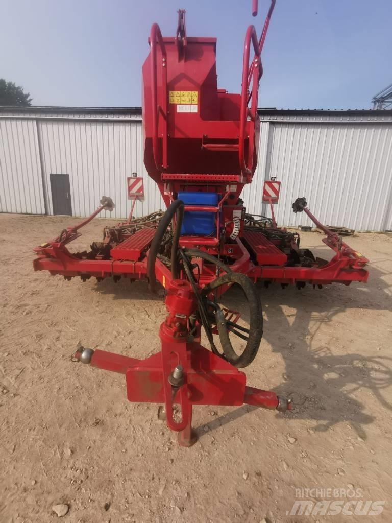 Horsch Pronto 4 DC Vetőgépek