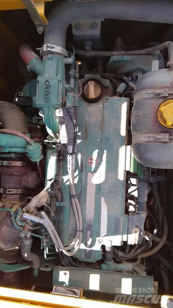 Volvo EC220DL Lánctalpas kotrók