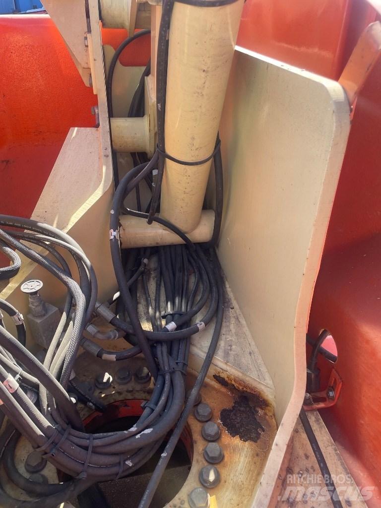 JLG N 40 E Karos emelők