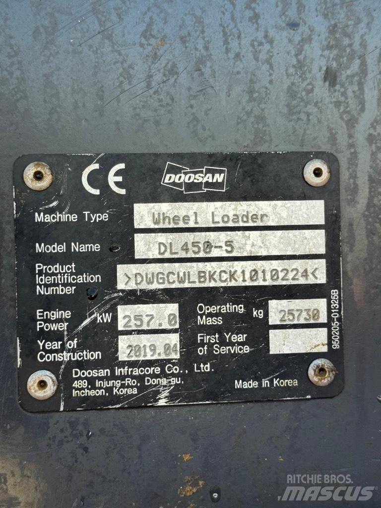 Doosan DL 450-5 Gumikerekes homlokrakodók