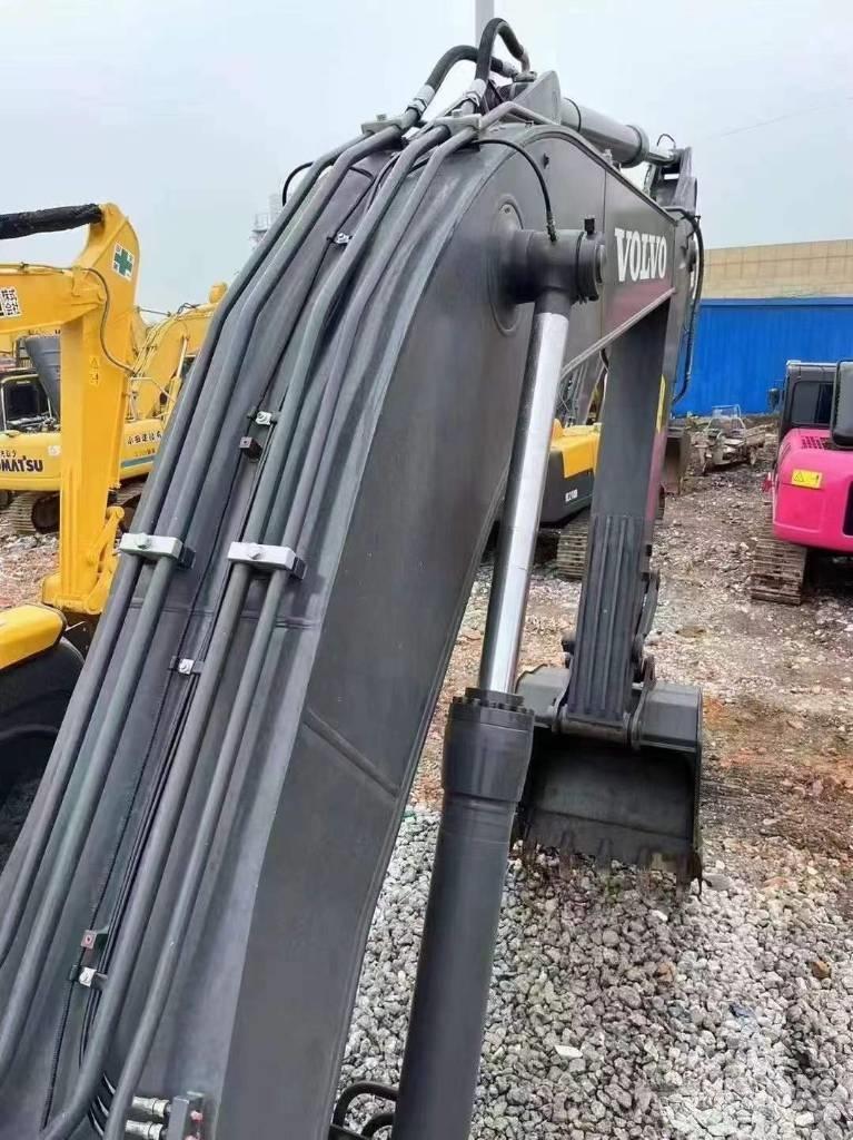 Volvo EC 240 Lánctalpas kotrók