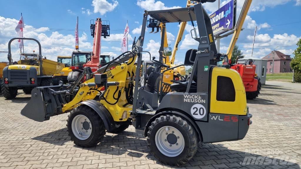 Wacker Neuson WL 25 Gumikerekes homlokrakodók