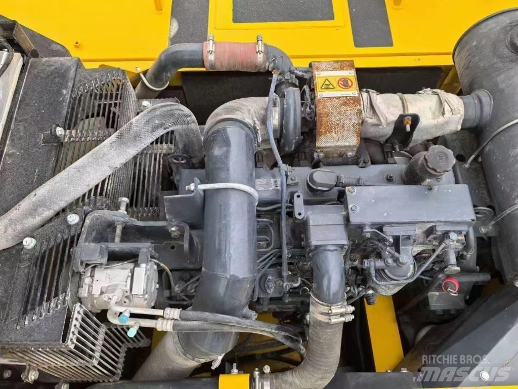 Komatsu PC 350 LC Lánctalpas kotrók
