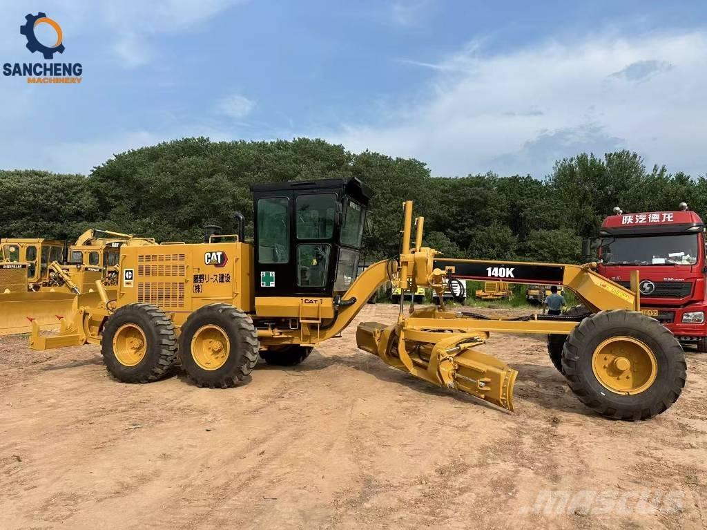 CAT 140K Gréderek