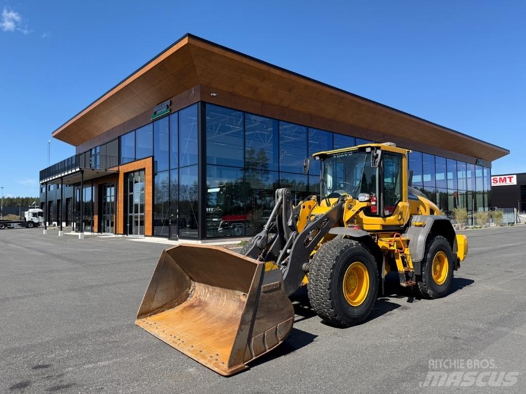 Volvo L90H Gumikerekes homlokrakodók