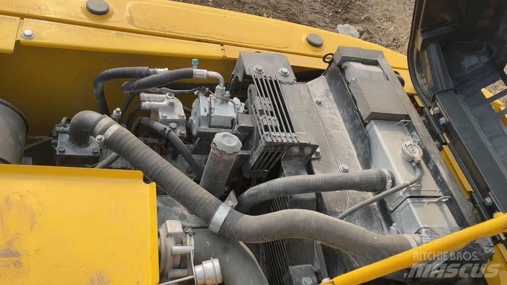 Komatsu PC 130 Lánctalpas kotrók