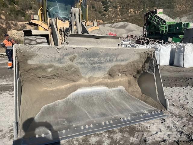 Volvo L 110 E Gumikerekes homlokrakodók