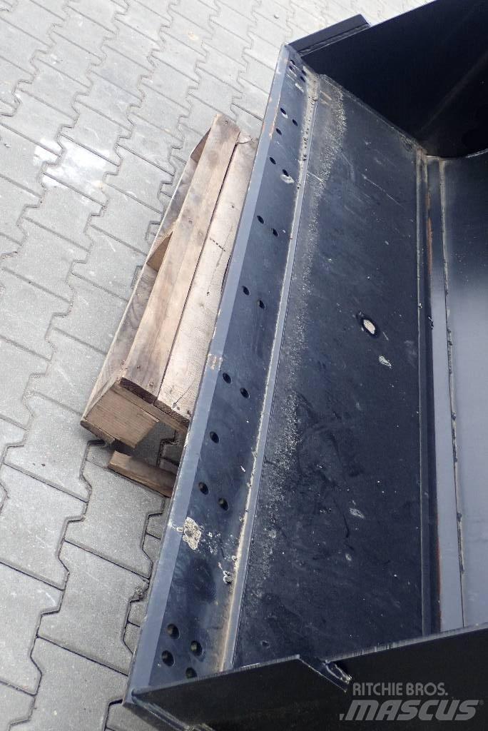 JCB 4x1 Łyżka Kotrók