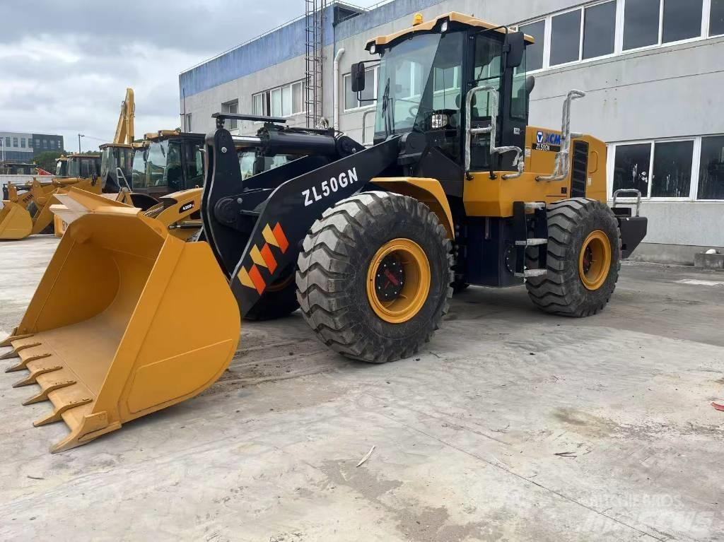 XCMG ZL 50 GN Gumikerekes homlokrakodók