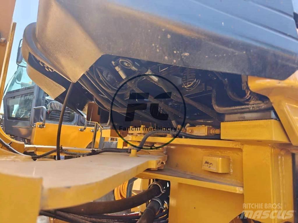 CAT 966 H Gumikerekes homlokrakodók