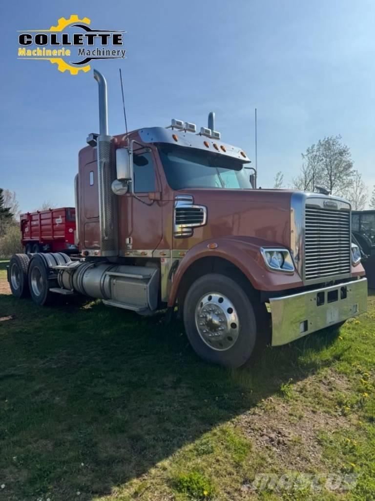 Freightliner 122 SD Nyergesvontatók