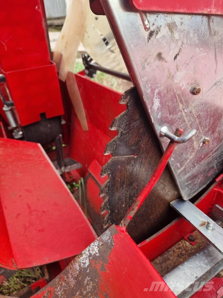 Japa 700 Fa hántoló, vágó, aprító