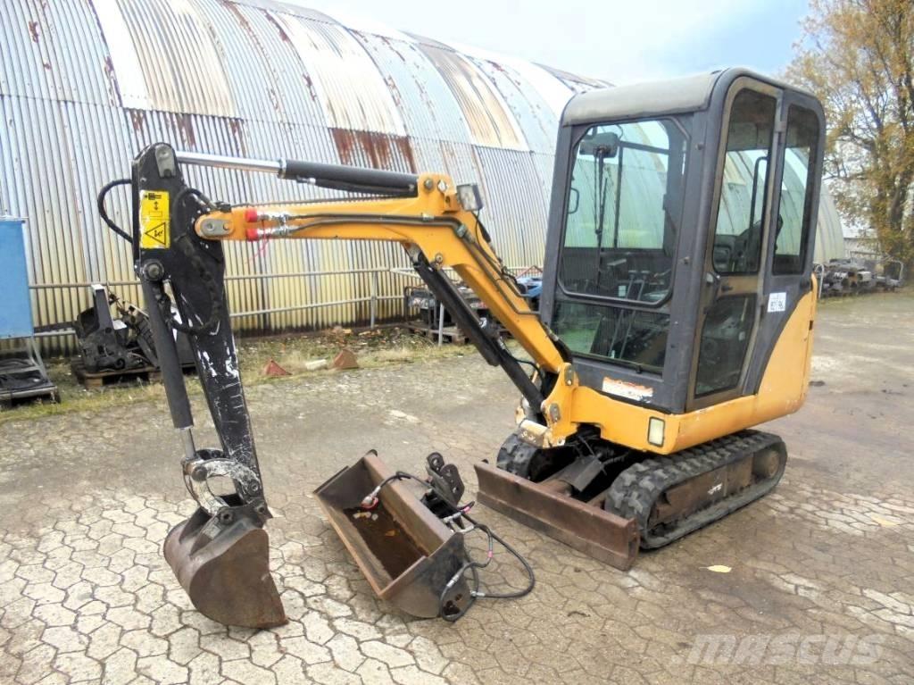 Bobcat 320 D Mini kotrók < 7t