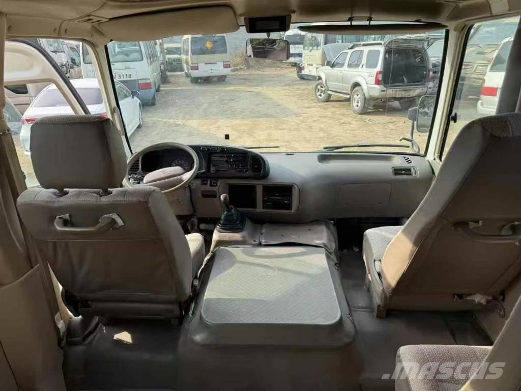 Toyota Coaster Bus Mini buszok
