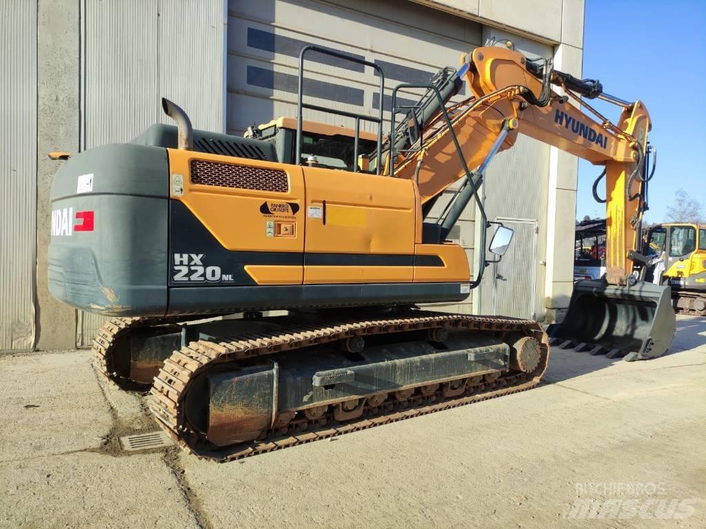 Hyundai HX220NL Lánctalpas kotrók