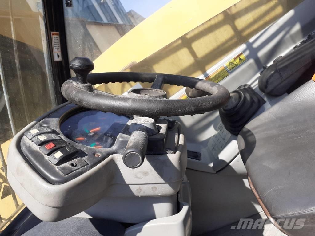 CAT TH 350 B Teleszkópos rakodók