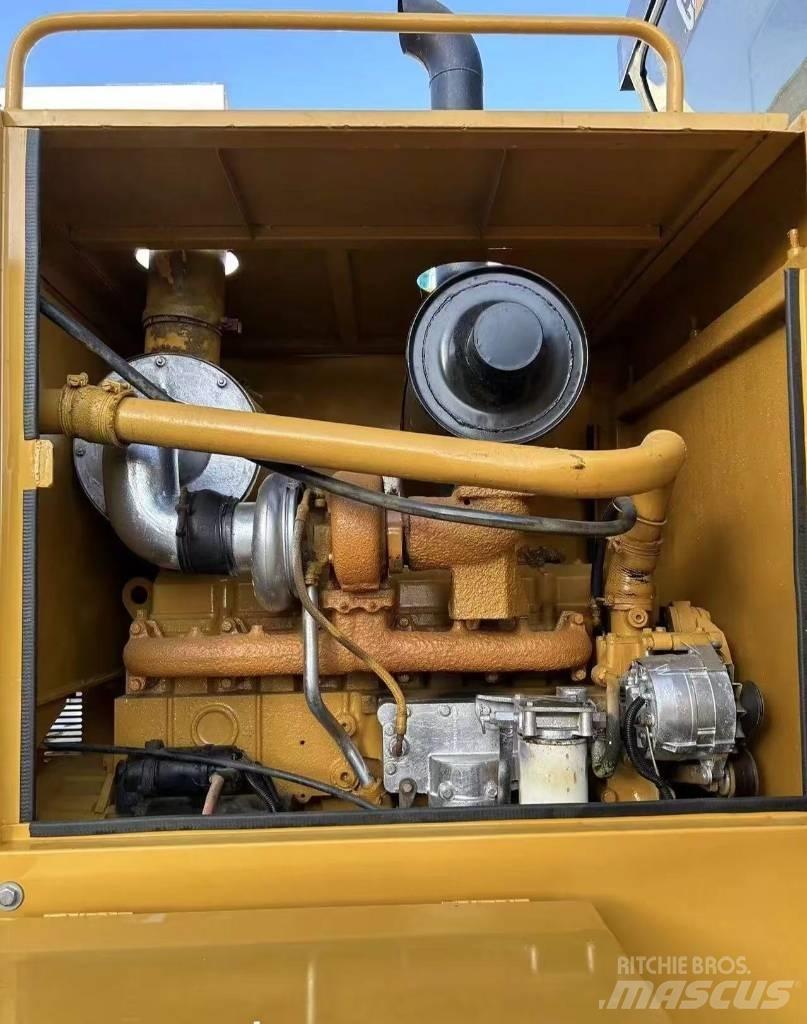 CAT 140 K Gréderek
