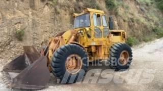 CAT  950C Gumikerekes homlokrakodók