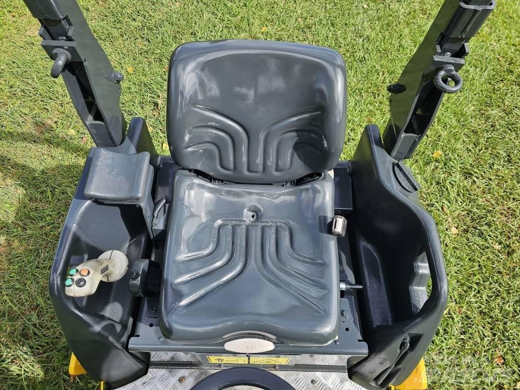 Bomag BW 120 AD Ikerdobos hengerek