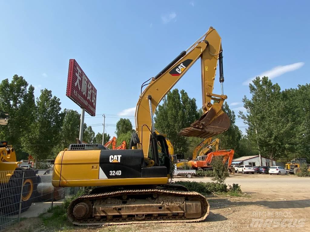 CAT 324D Lánctalpas kotrók