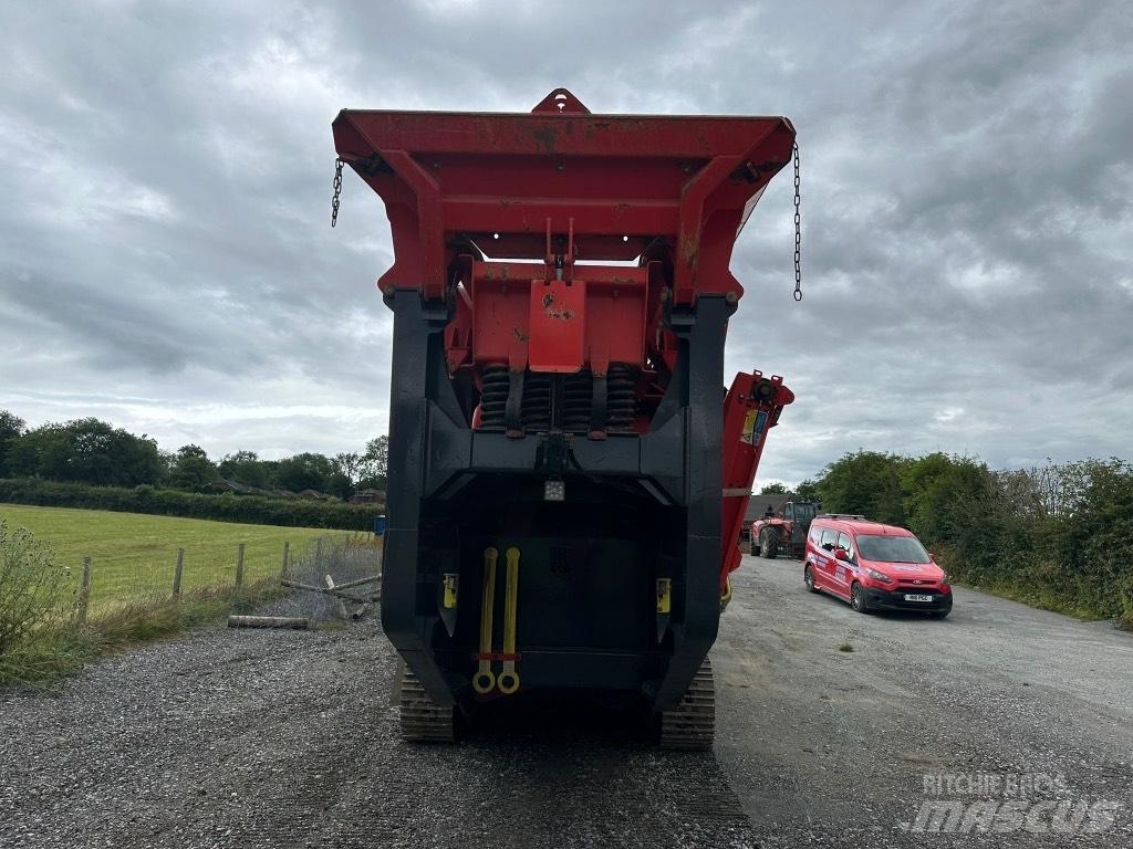 Sandvik QJ 241 Mobil törőgépek
