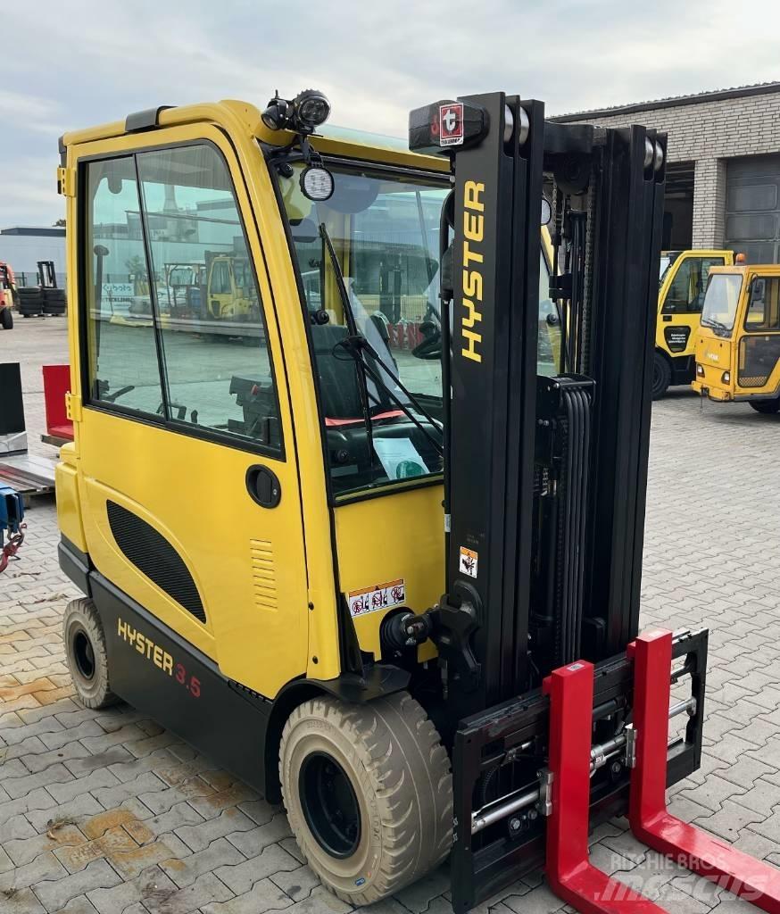 Hyster J3.5XN Elektromos targoncák