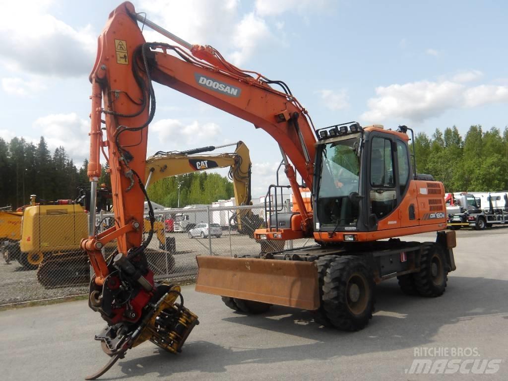 Doosan DX 160 W Gumikerekes kotrók
