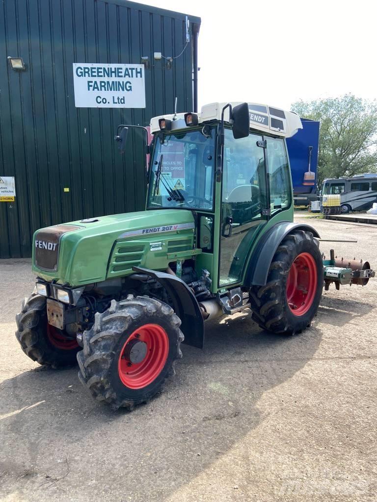 Fendt 207 Vario Traktorok