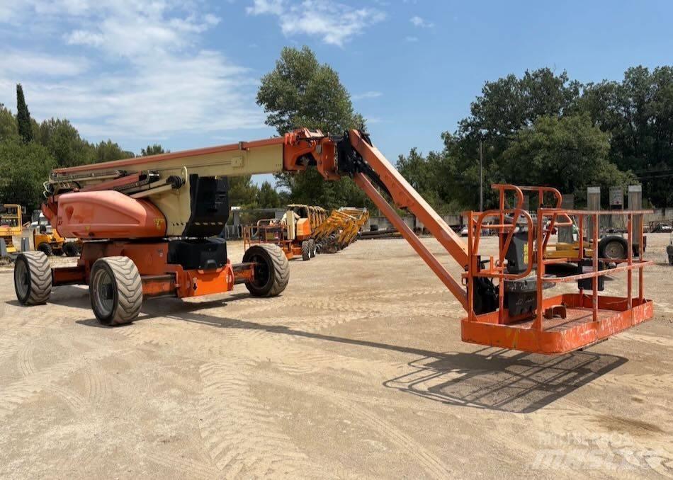 JLG 1250 AJP Karos emelők