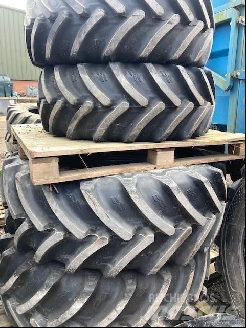 Mitas SET OF TYRES Gumiabroncsok, kerekek és felnik