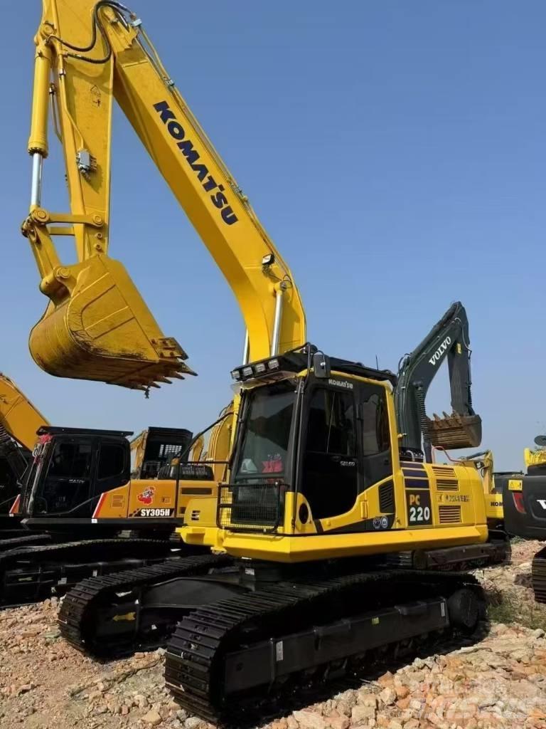 Komatsu PC 220 Lánctalpas kotrók