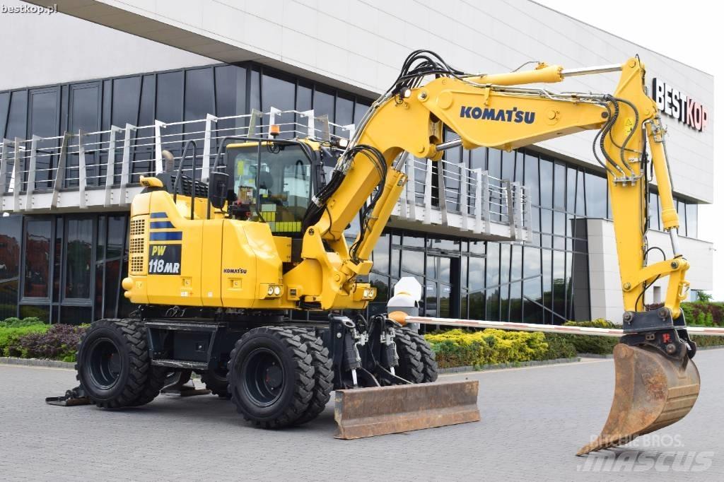 Komatsu PW118MR-11 Gumikerekes kotrók