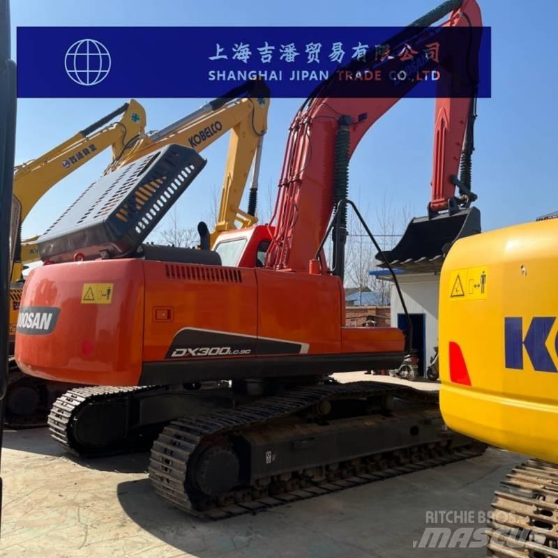 Doosan DX 300 Lánctalpas kotrók