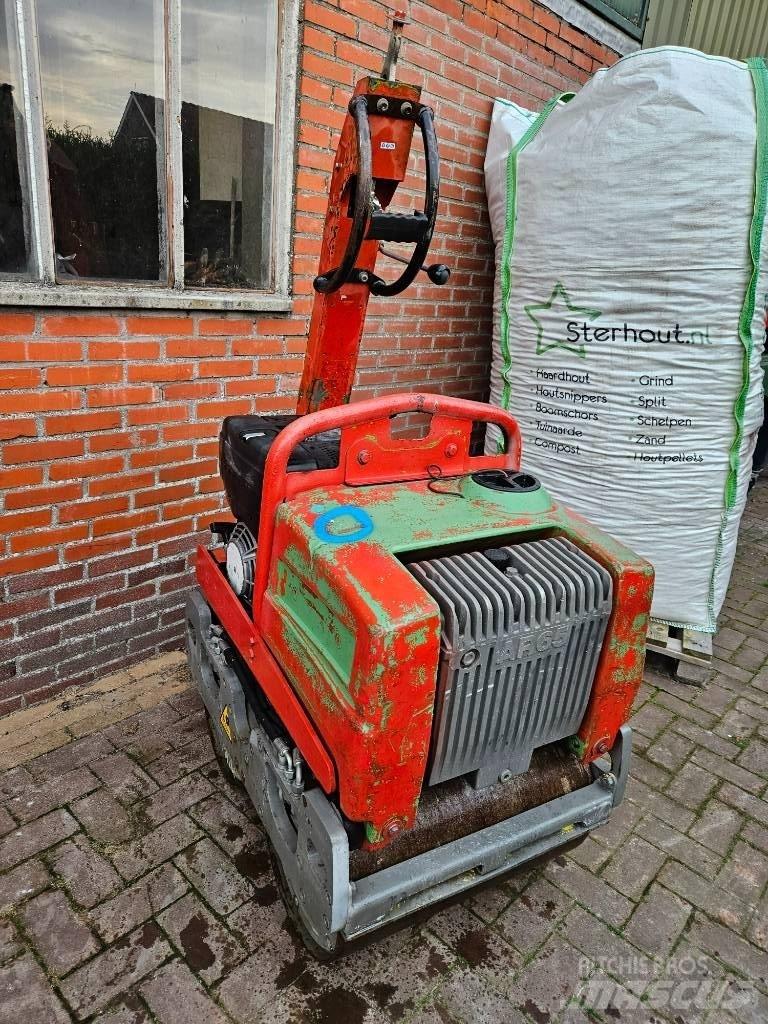Ammann AR 65 Ikerdobos hengerek