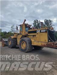 CAT 988 F Gumikerekes homlokrakodók