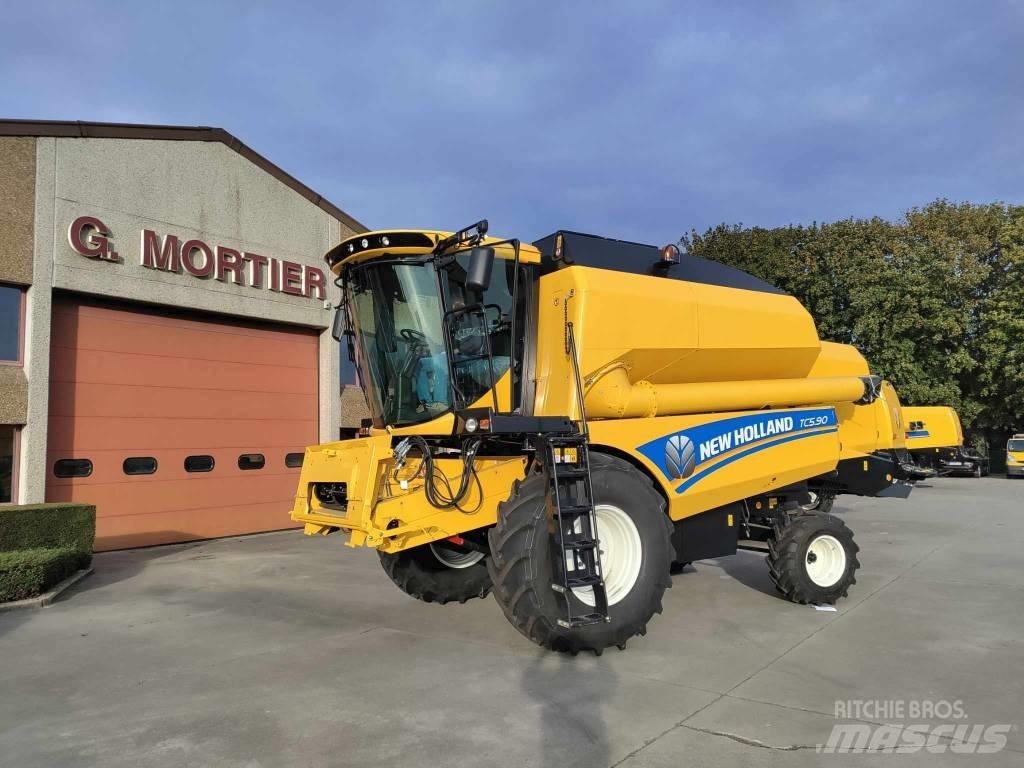 New Holland TC 5.90 Kombájnok